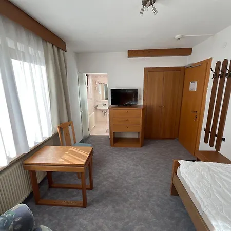 Alpina * أوبشتايغ